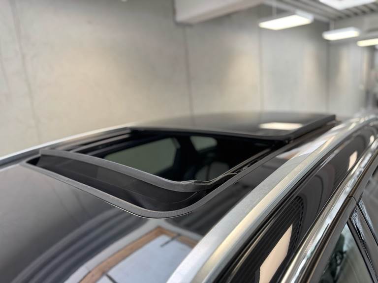 Peugeot 3008 1,6 PureTech Plugin-hybrid GT Premium AWD EAT8 300HK 5d 8g Aut.