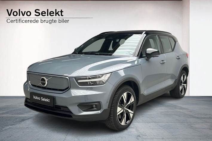 Grå Volvo XC40 fra 2022