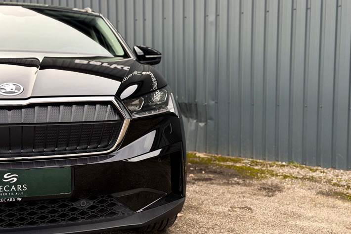 Sort Skoda Enyaq fra 2021