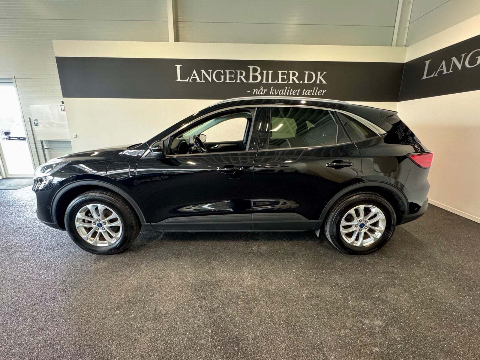 Ford Kuga 2,5 PHEV Titanium CVT