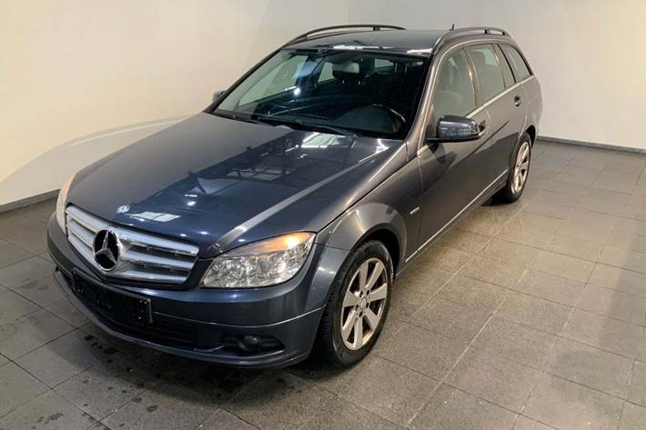 Grå Mercedes C250 fra 2011