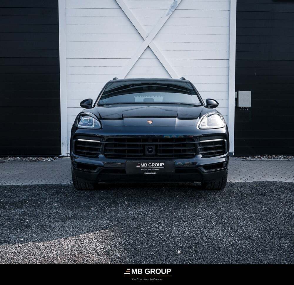 Blå Porsche Cayenne fra 2019