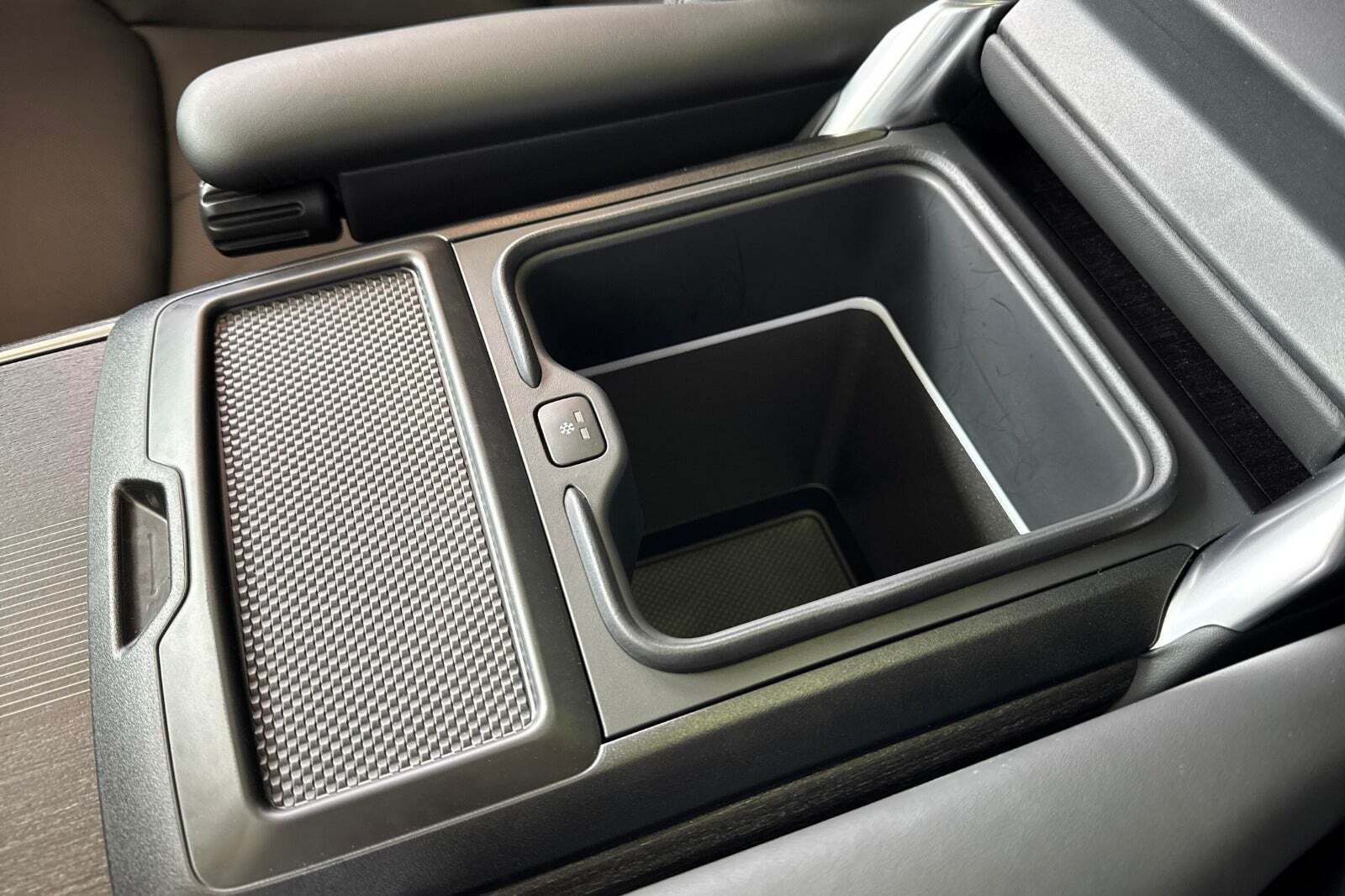 Sort Land Rover Range Rover fra 2024