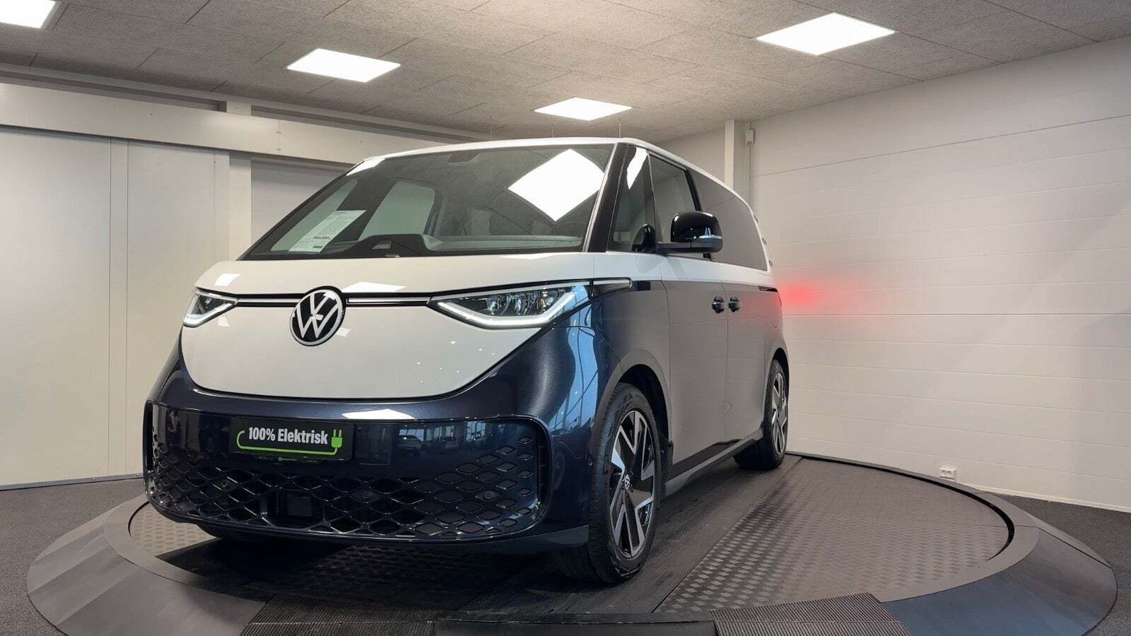 VW ID.Buzz 77 Pro SWB