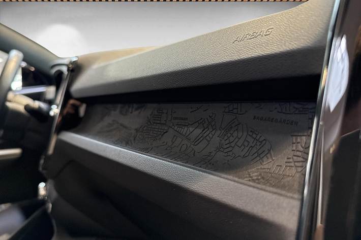 Blå Volvo EC40 fra 2025