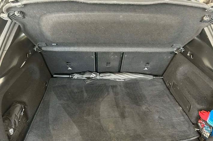 Sort Mercedes EQA250 fra 2021