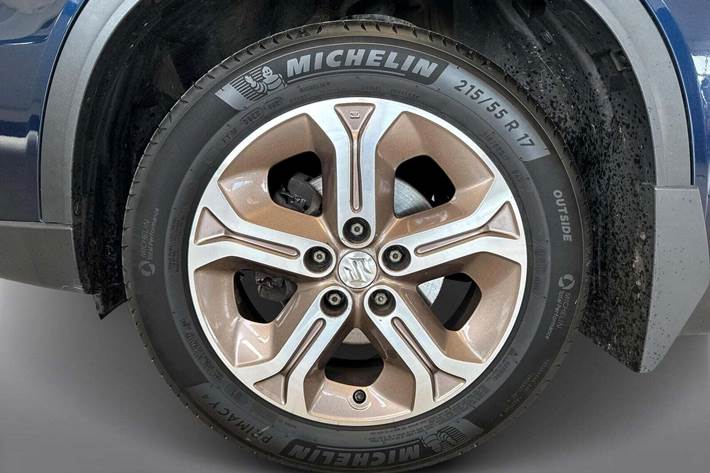 Blå Suzuki Vitara fra 2018