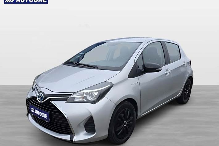 Sølv Toyota Yaris fra 2014 set udefra
