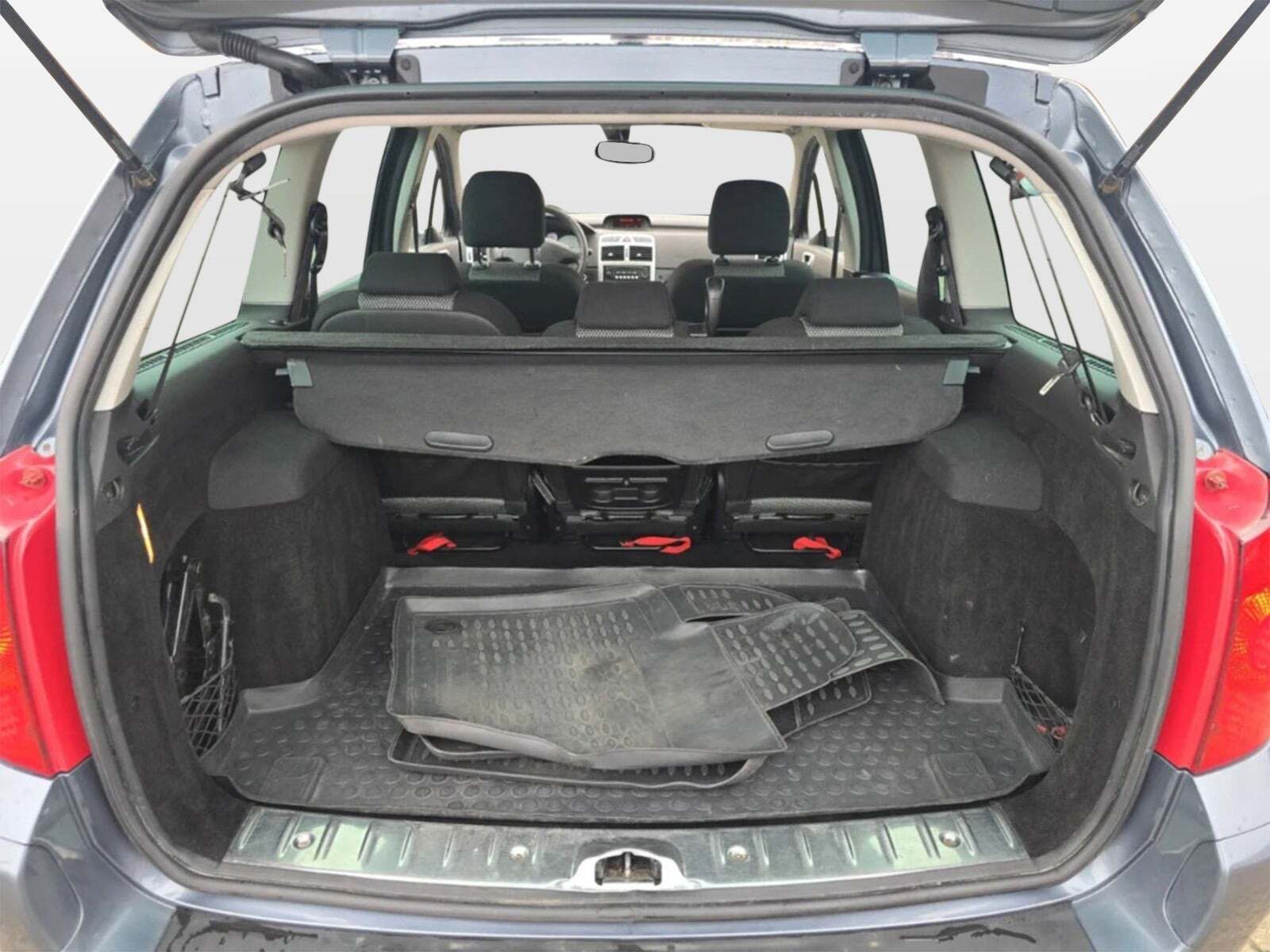 Grå Peugeot 307 fra 2007