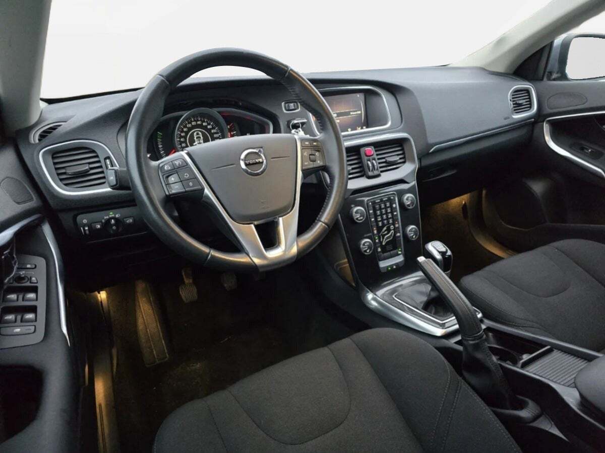 Volvo V40 2,0 D2 120 Momentum