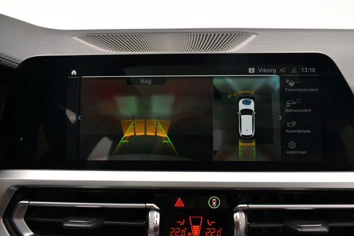 Hvid BMW 330e fra 2020