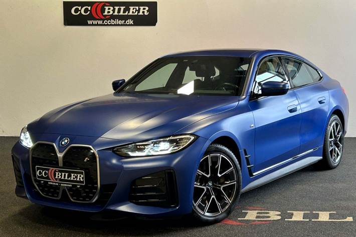 Blå BMW i4 fra 2023