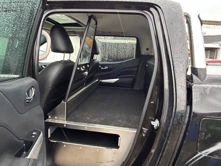 Nissan Navara 2,3 dCi 190 Db.Kab Tekna