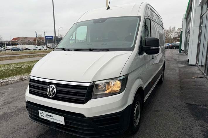 Gul VW Crafter 35 fra 2022