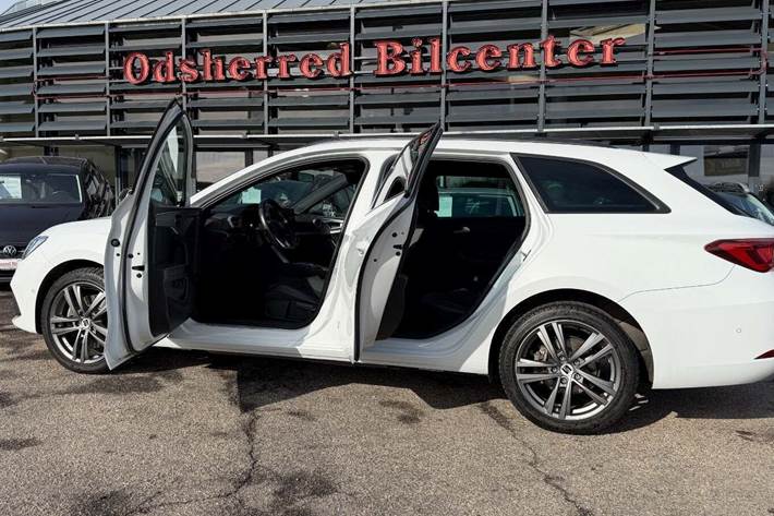 Hvid Seat Leon fra 2021