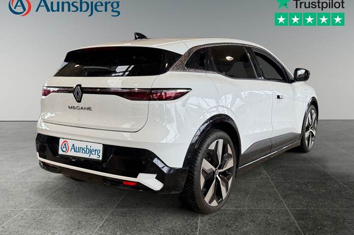 Hvid Renault Megane E-Tech fra 2022