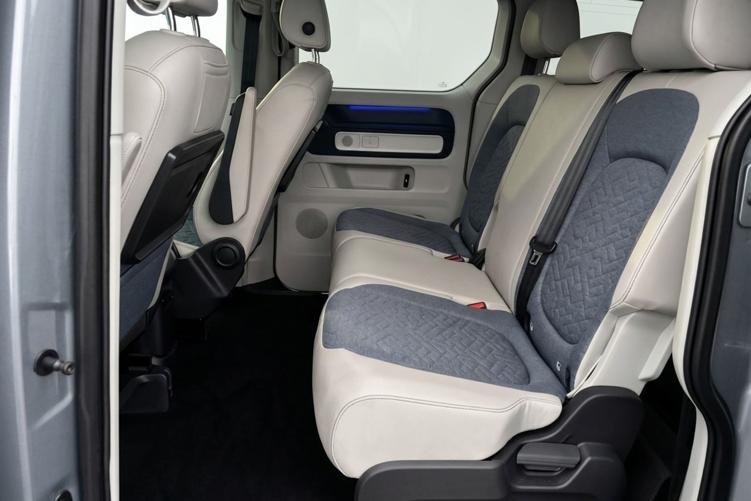 Sølv VW ID.Buzz fra 2023