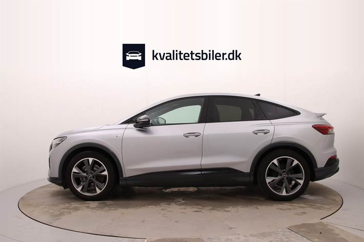 Sølv Audi Q4 fra 2022