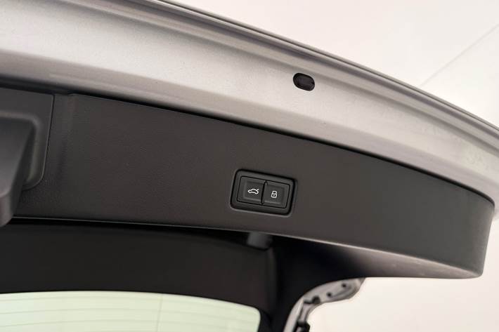 Sølv Audi Q4 fra 2022