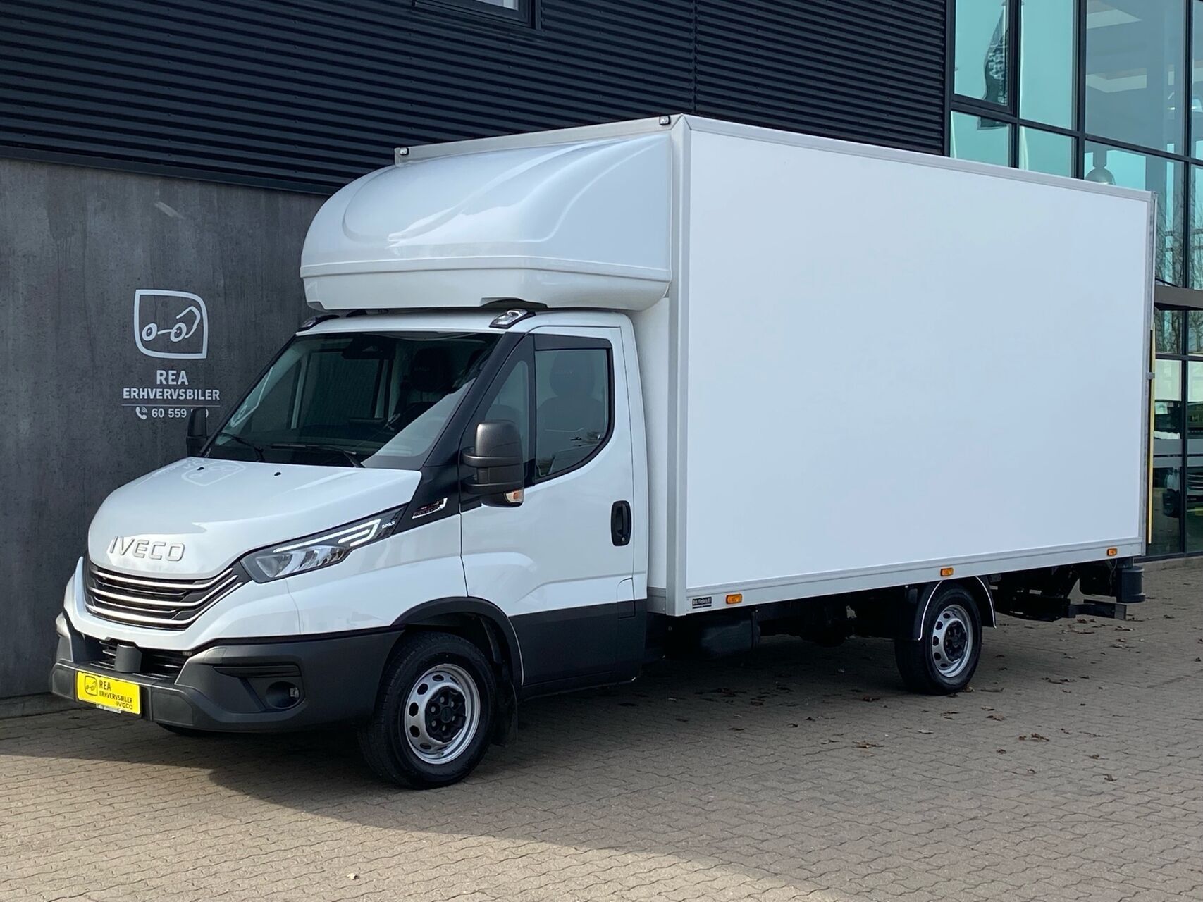 Iveco Daily 3,0 35S18 4200mm D 180HK Ladv./Chas. 8g Aut.