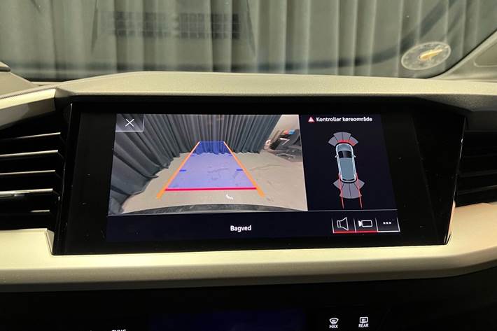 Sort Audi Q4 fra 2023