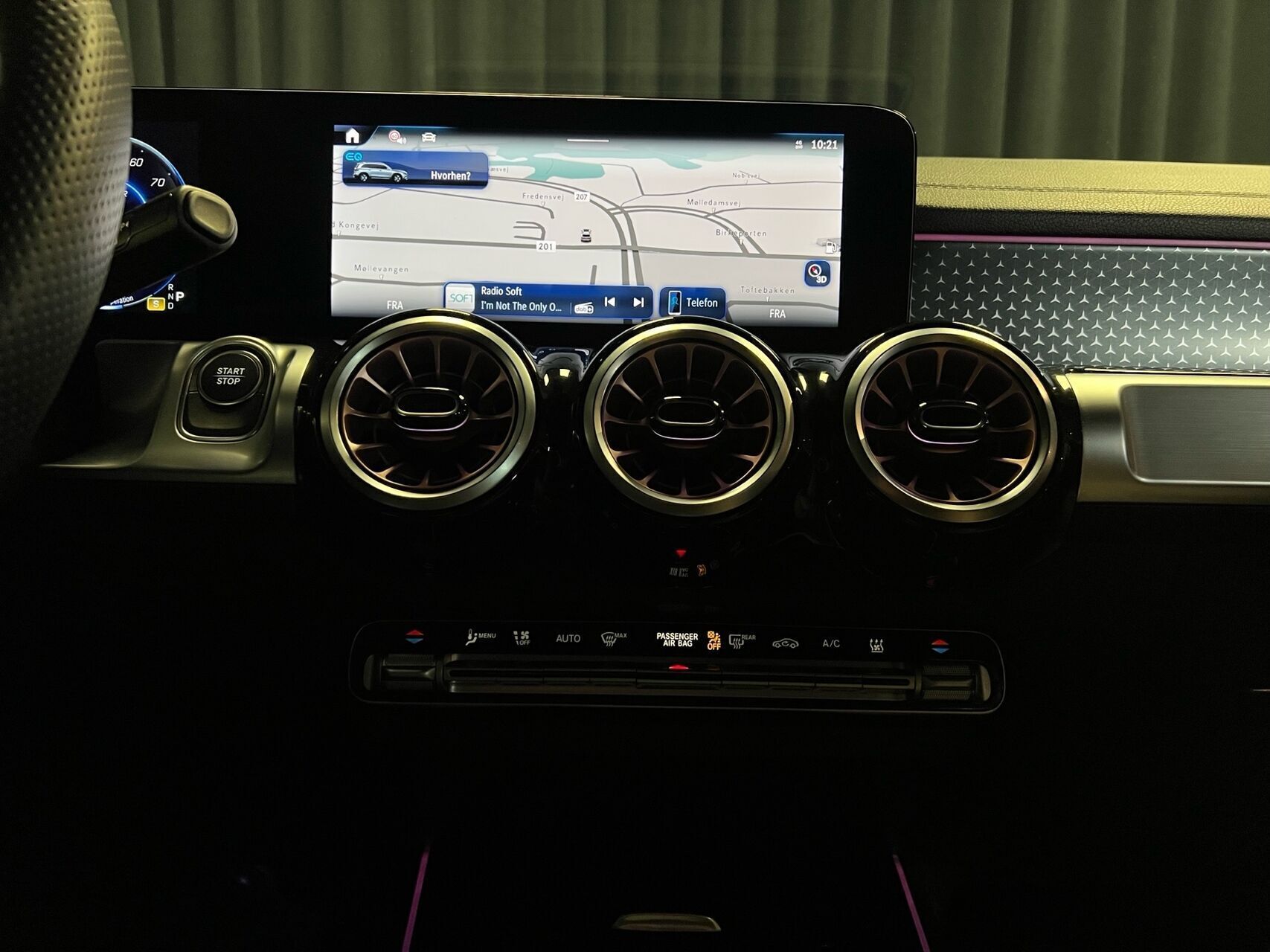 Hvid Mercedes EQB 250+ fra 2025