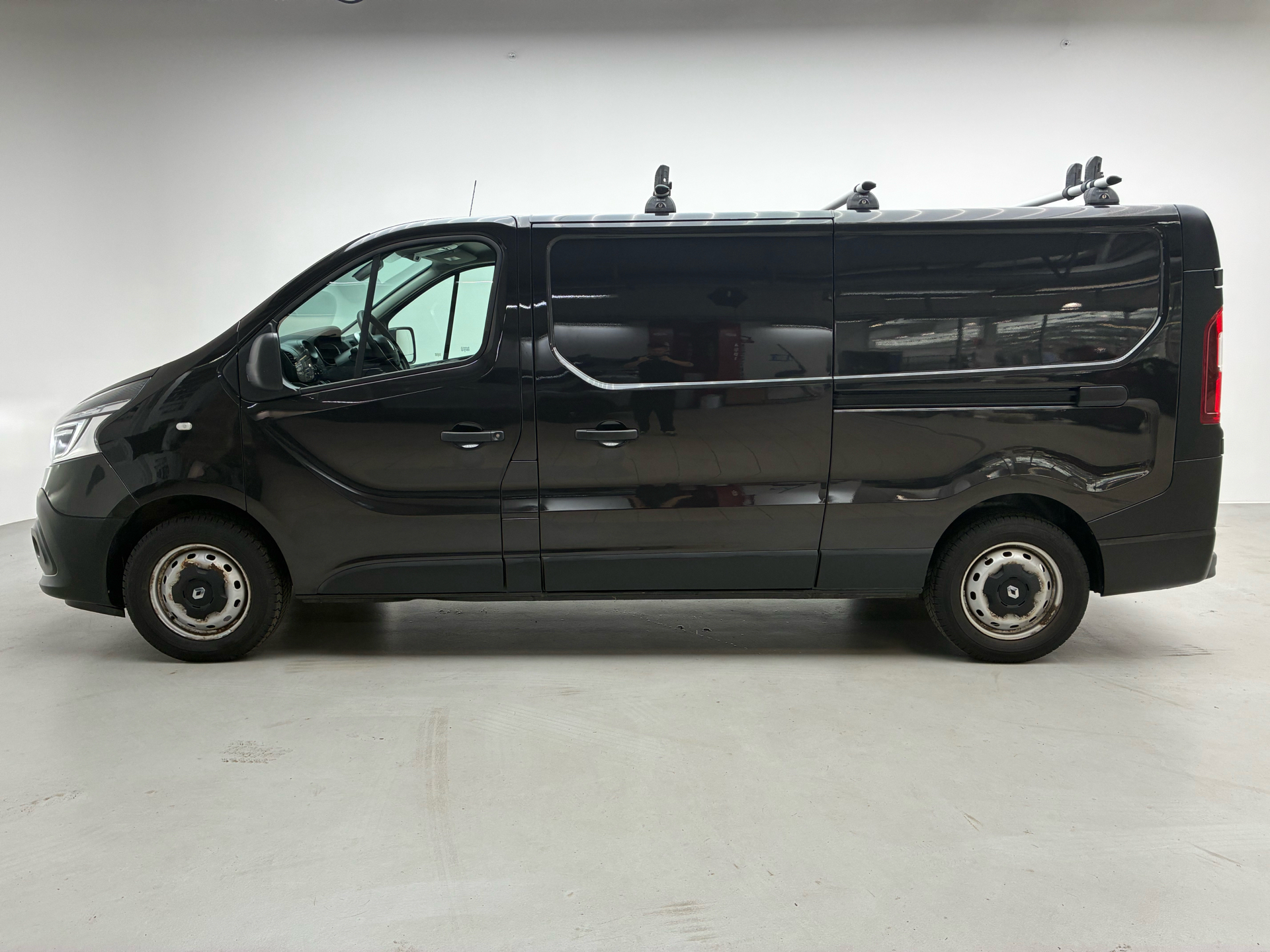 Renault Trafic 2,0 T29 L2H1 DCI 120HK Van 6g