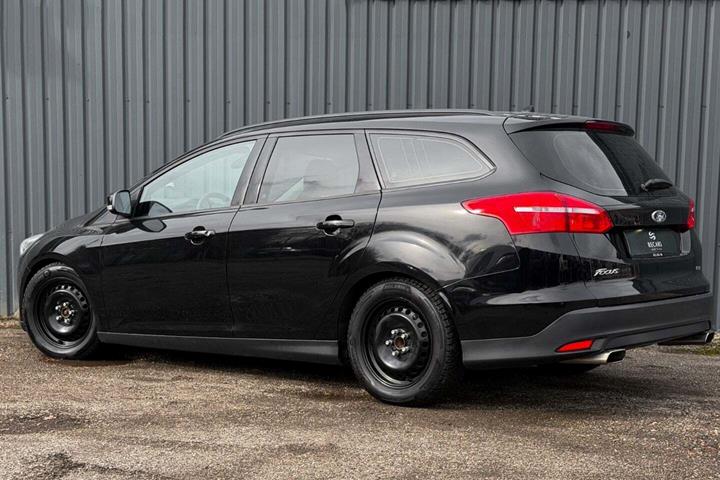 Sort Ford Focus fra 2016