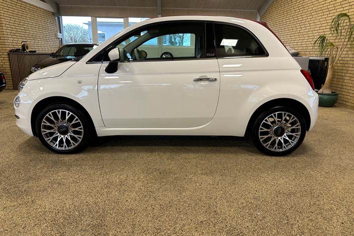 Hvid Fiat 500C fra 2020