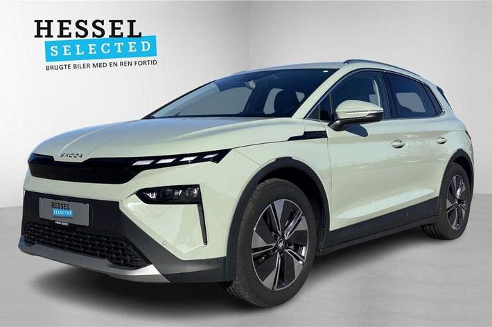 Grøn Skoda Elroq fra 2025 set udefra