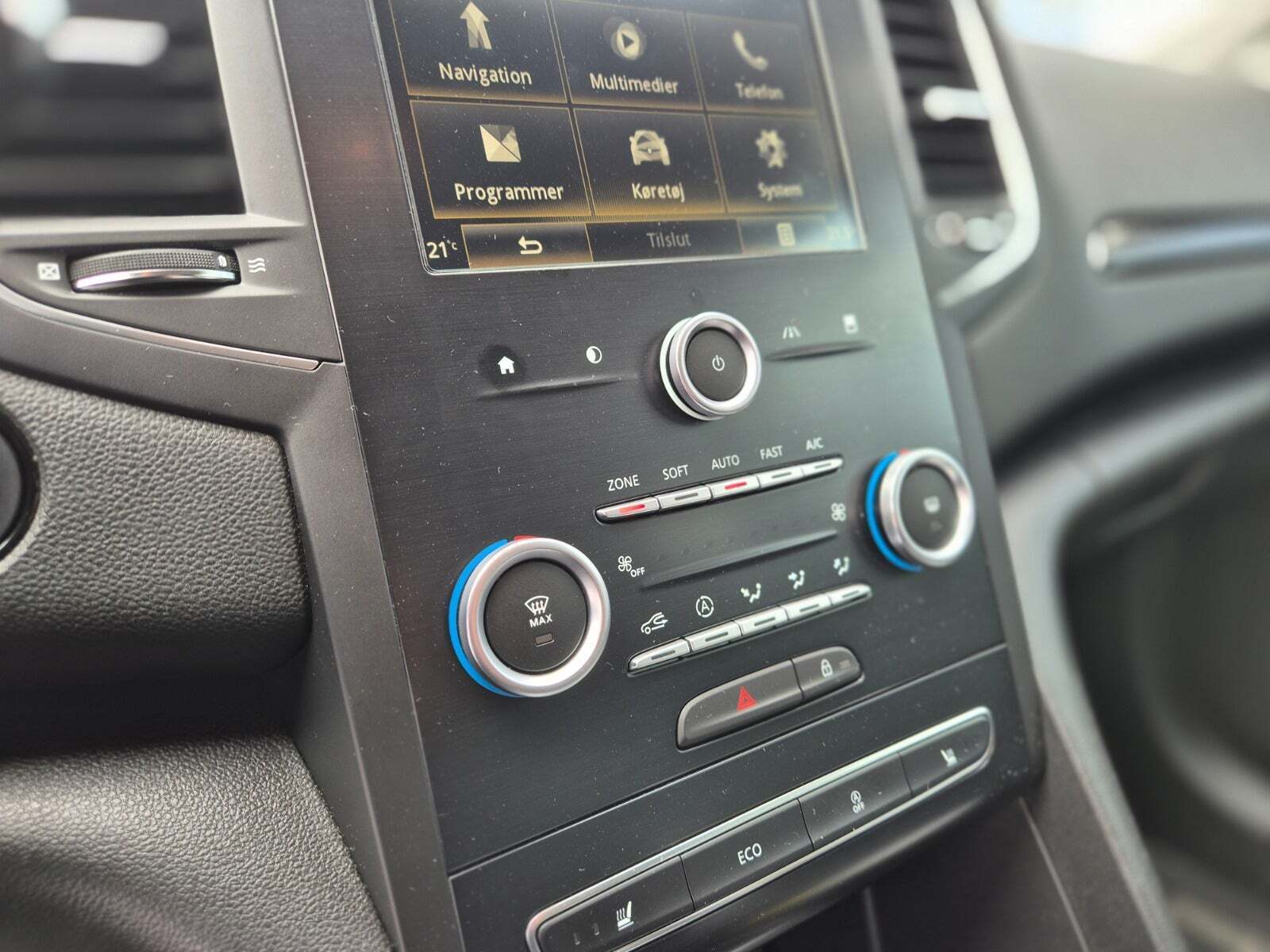 Hvid Renault Megane IV fra 2017