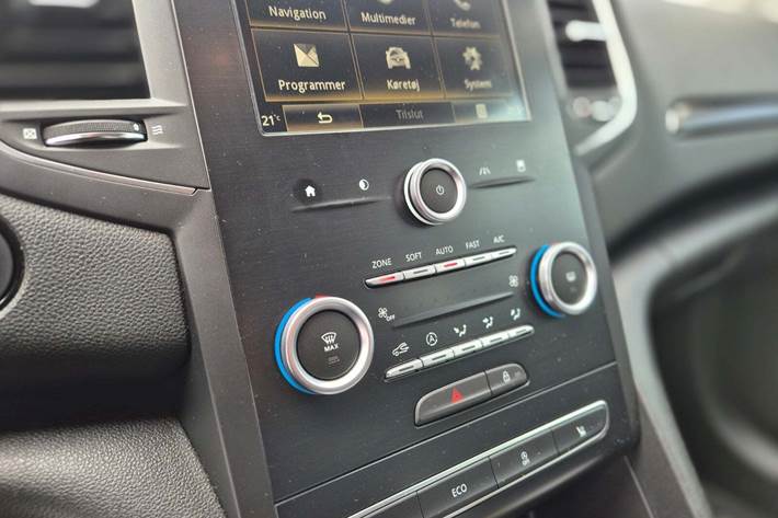 Hvid Renault Megane IV fra 2017