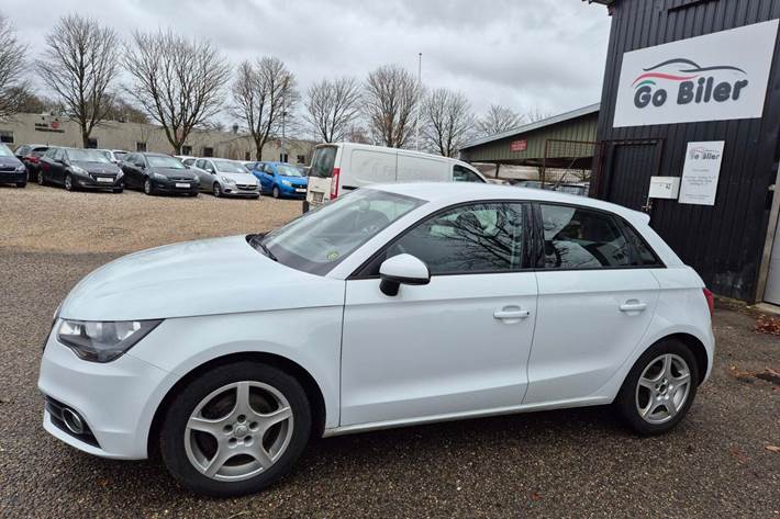 Grøn Audi A1 fra 2014