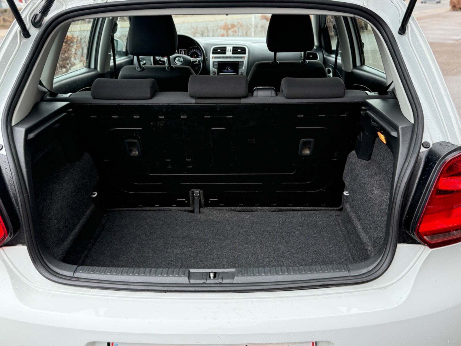 Blå VW Polo fra 2017