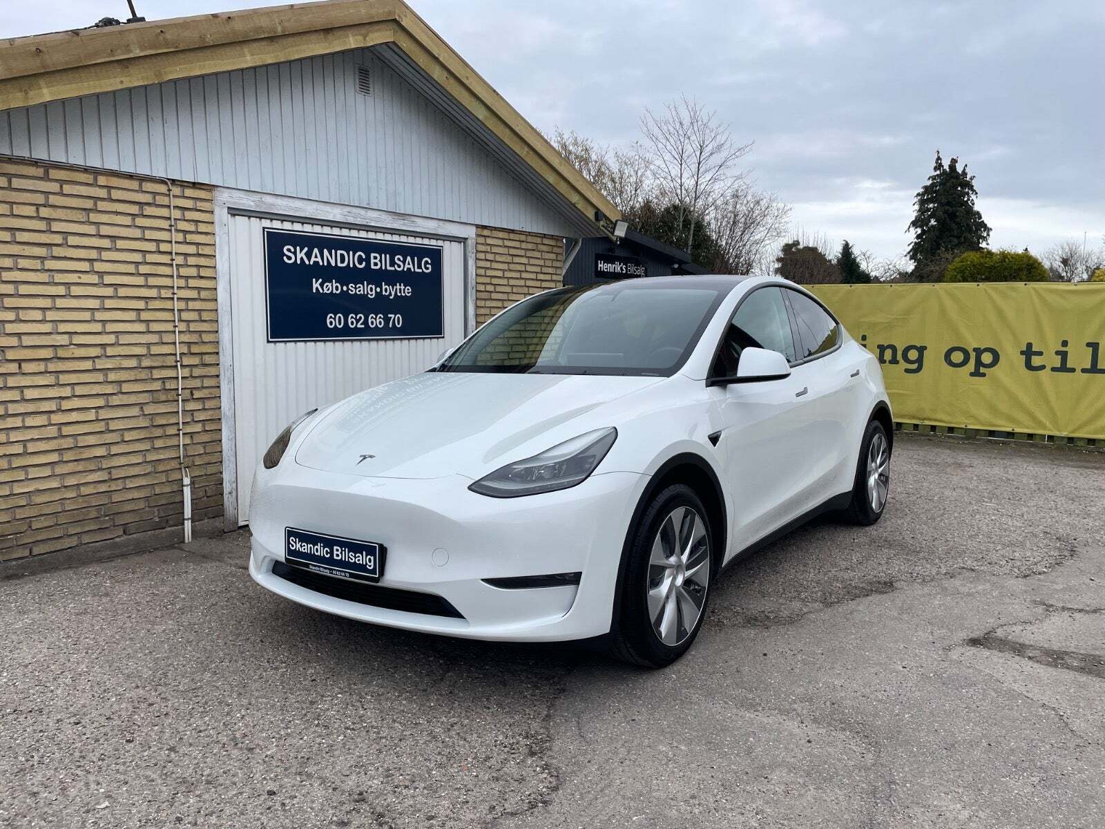 Tesla Model Y Long Range AWD