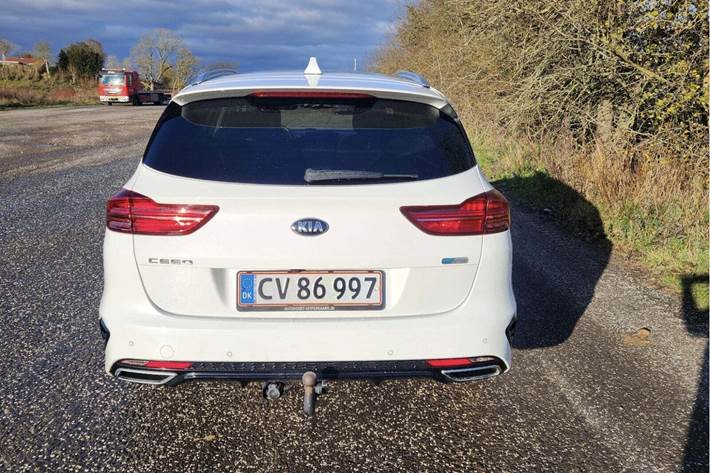 Hvid Kia Ceed fra 2021