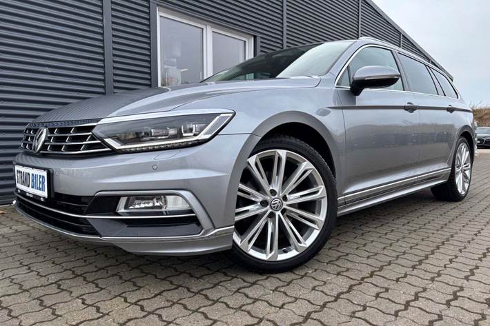 Sølv VW Passat fra 2018