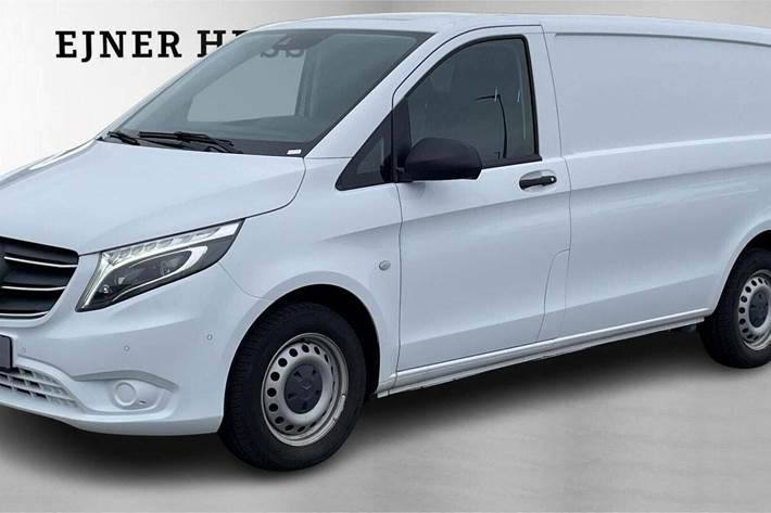Hvid Mercedes Vito 114 fra 2022