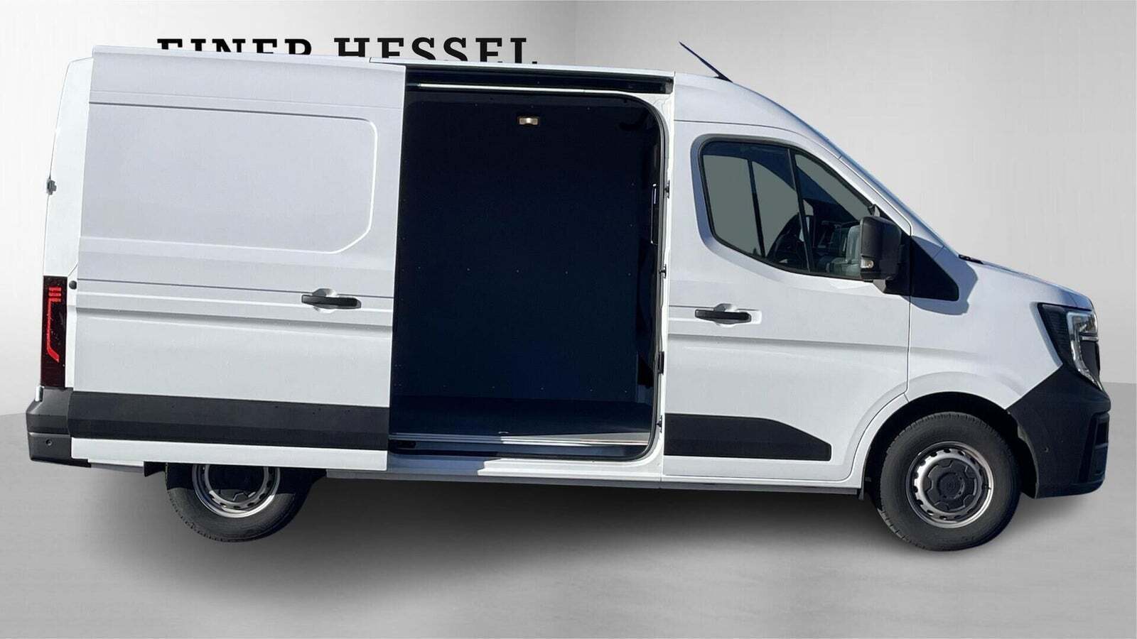 Hvid Renault Master V T33 fra 2025
