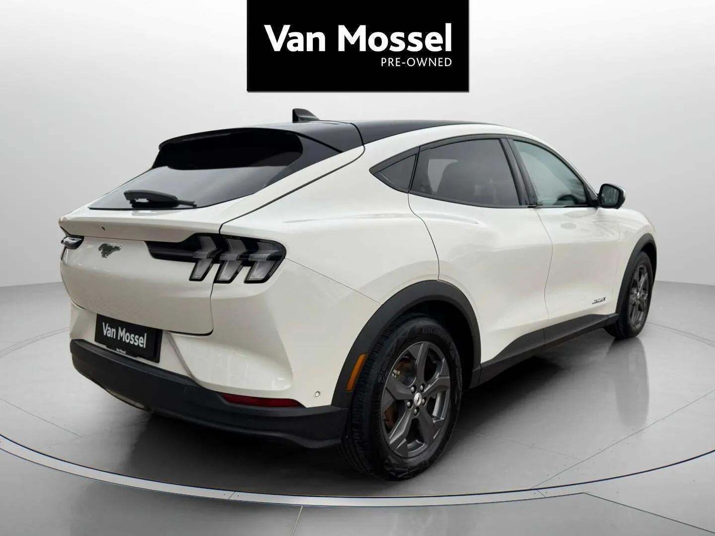 Ford Mustang Mach-E 88 Extended Range