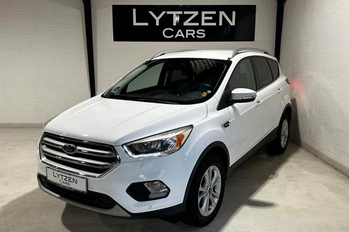 Hvid Ford Kuga fra 2017