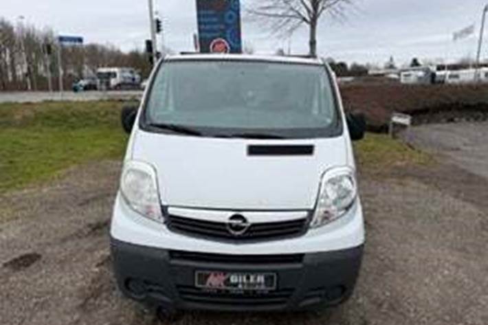 undefined Opel Vivaro fra 2013