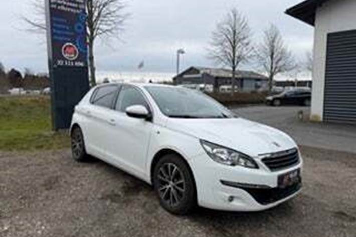 undefined Peugeot 308 fra 2016 set udefra