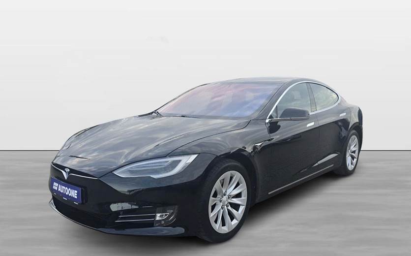 Tesla Model S 75D