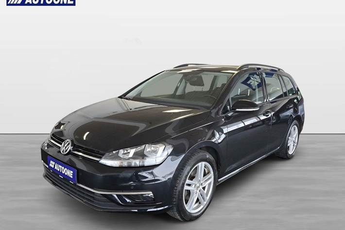Sort VW Golf VII fra 2018 set udefra