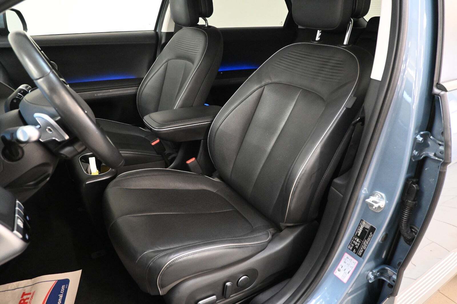 Blå Hyundai Ioniq 5 fra 2024