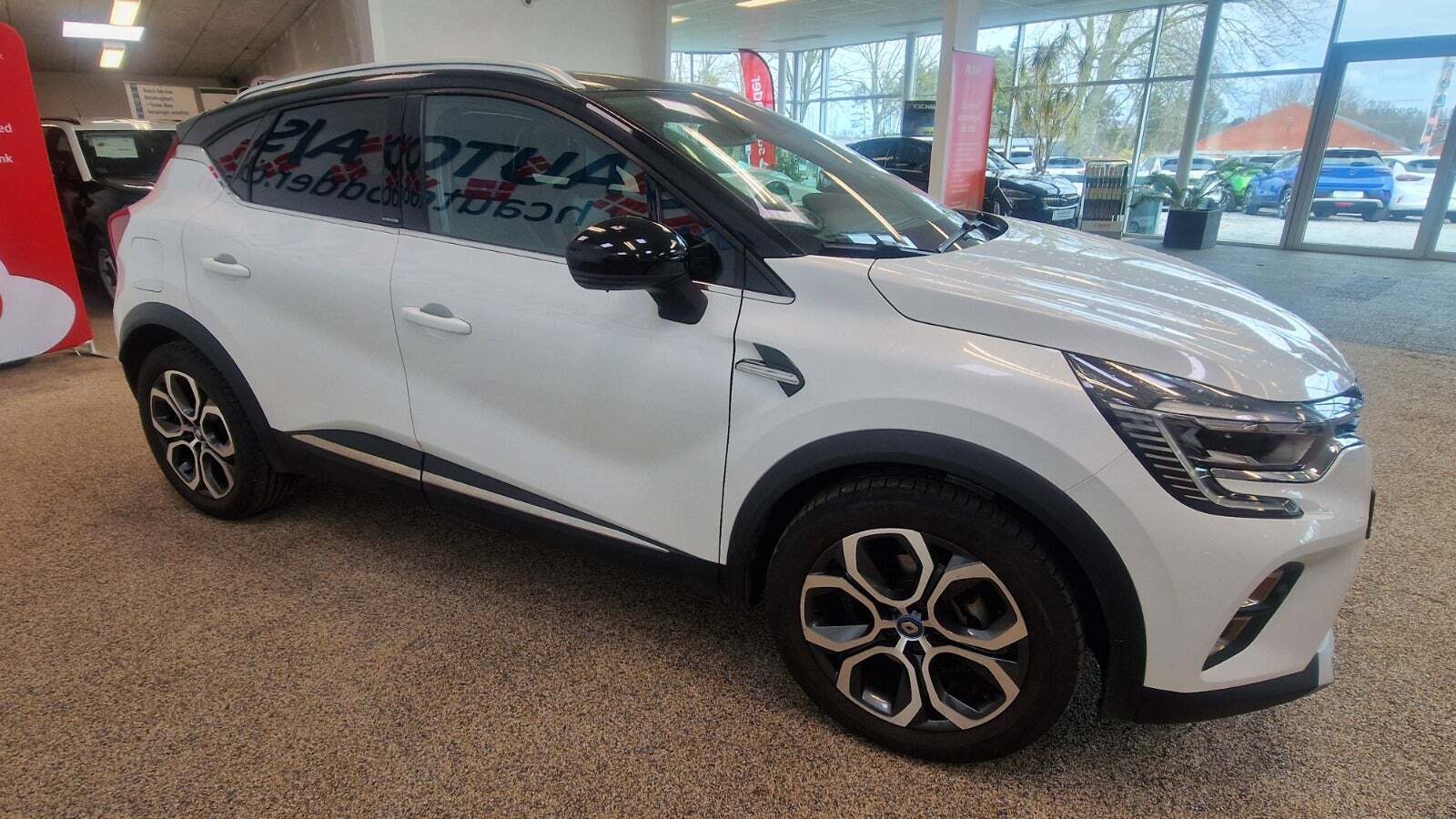 Renault Captur 1,6 E-Tech Intens