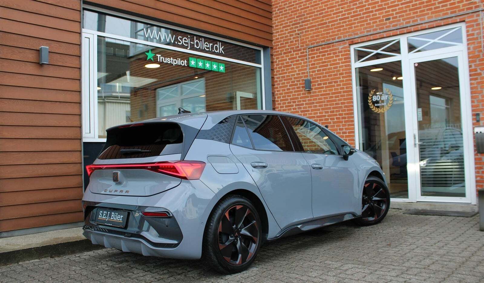 Grå Cupra Born fra 2022