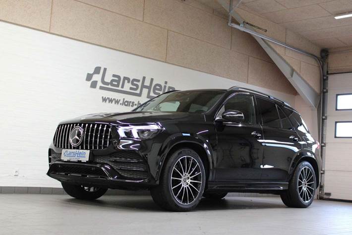Sort Mercedes GLE350 de fra 2023 set udefra