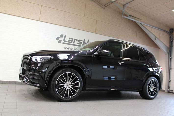 Sort Mercedes GLE350 de fra 2023